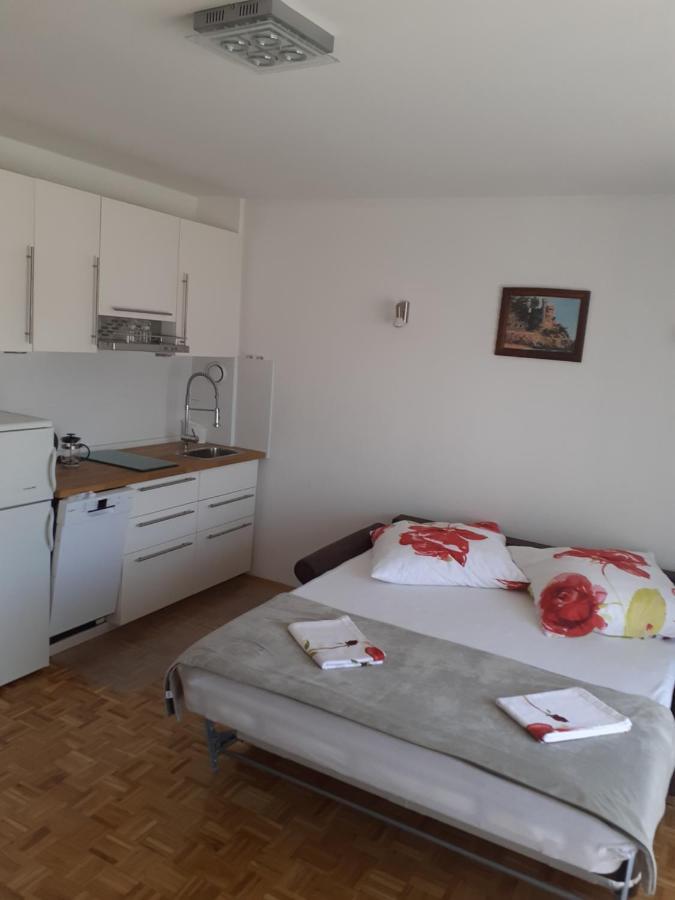 Apartmani Kramar Selce Eksteriør bilde
